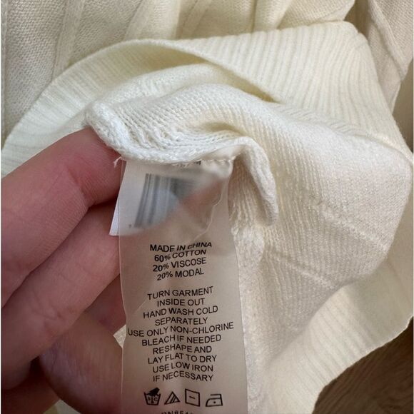 Vince Camuto Antique White Mock Neck Sweater Size Medium NWT - Picture 3 of 9